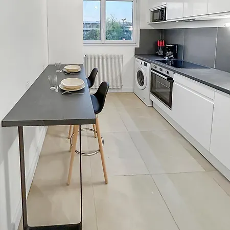 Balcon Lumineux Et Cuisine Equipee Apartment Villeneuve-la-Garenne