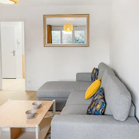 Balcon Lumineux Et Cuisine Equipee Apartment Villeneuve-la-Garenne